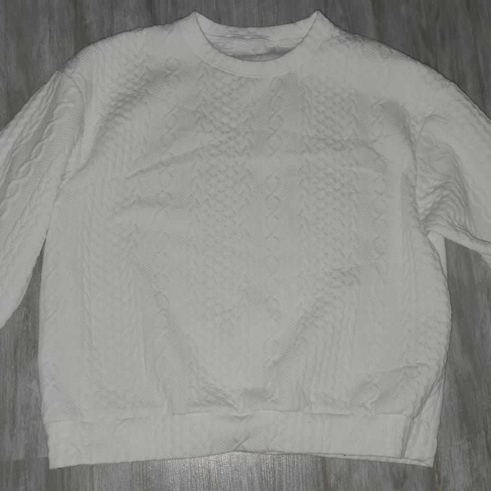 White Sweatshirt With Cables